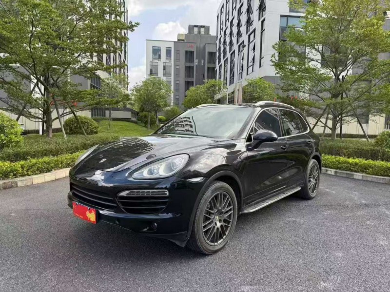 广州13年保时捷卡宴3