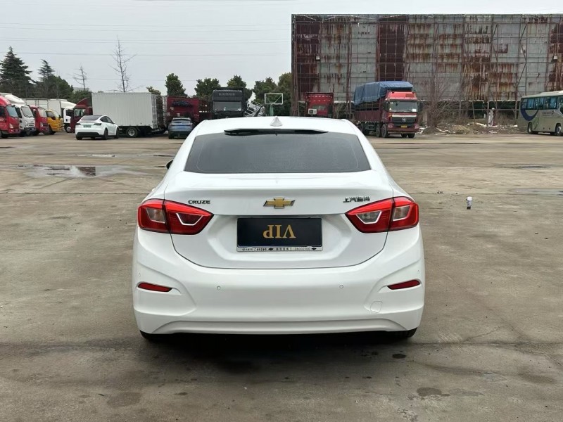 宿迁17年雪佛兰科鲁兹9