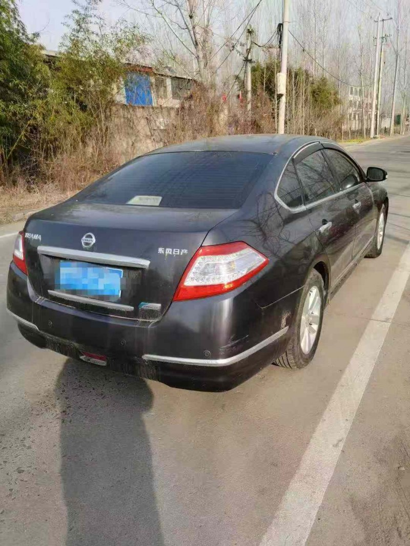 临沂12年日产天籁7