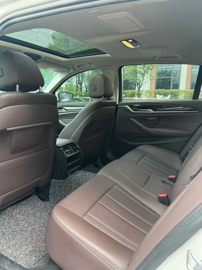 广州20年宝马5系5