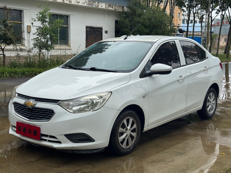 郑州15年雪佛兰赛欧2