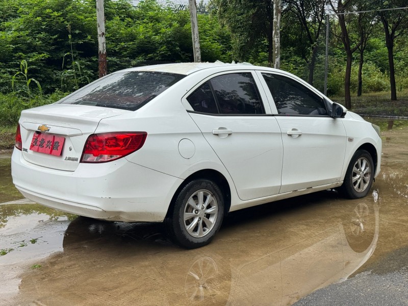 郑州15年雪佛兰赛欧4