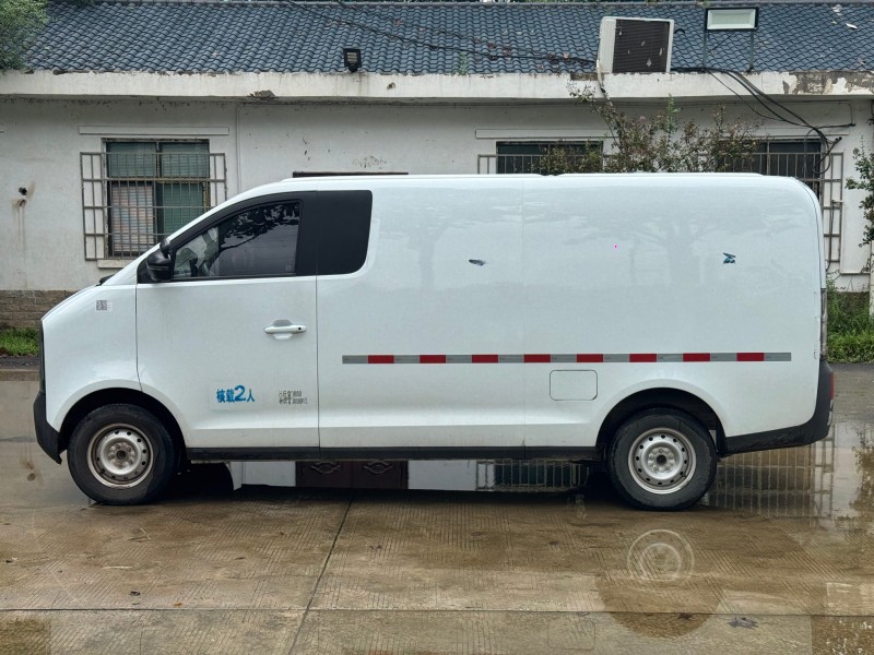 郑州23年江铃金琥EV9