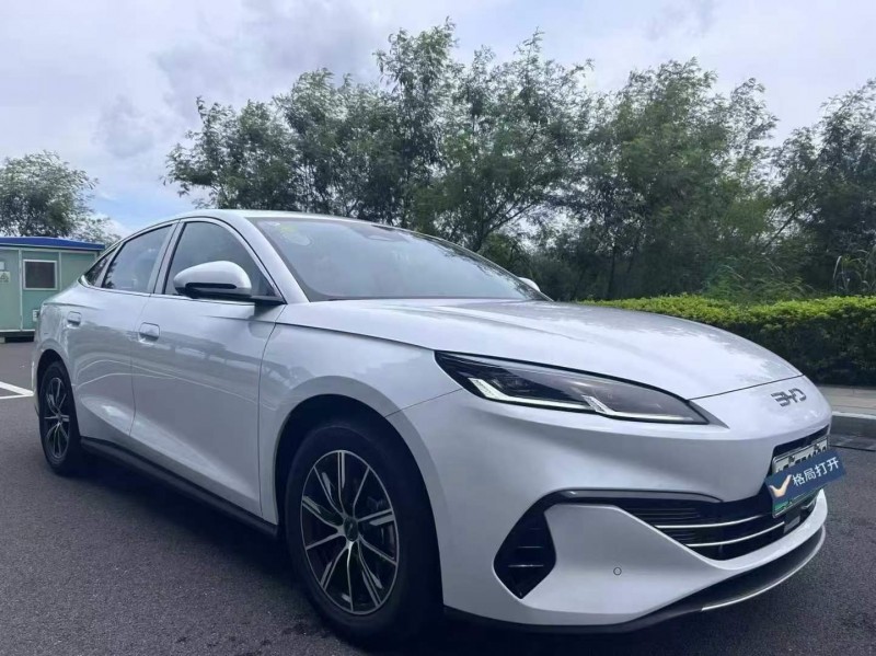 东莞25年比亚迪海豹2