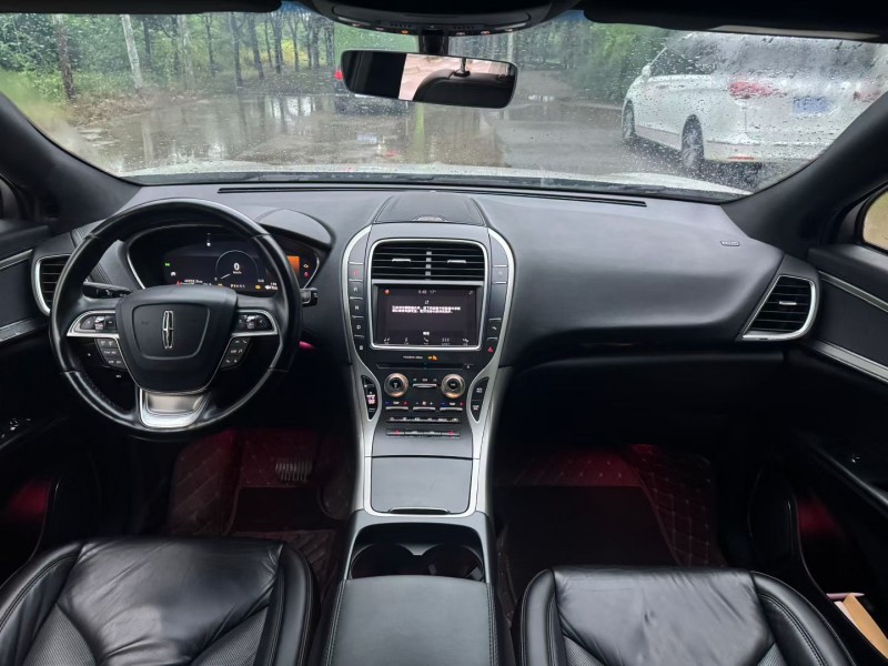 郑州20年林肯航海家9