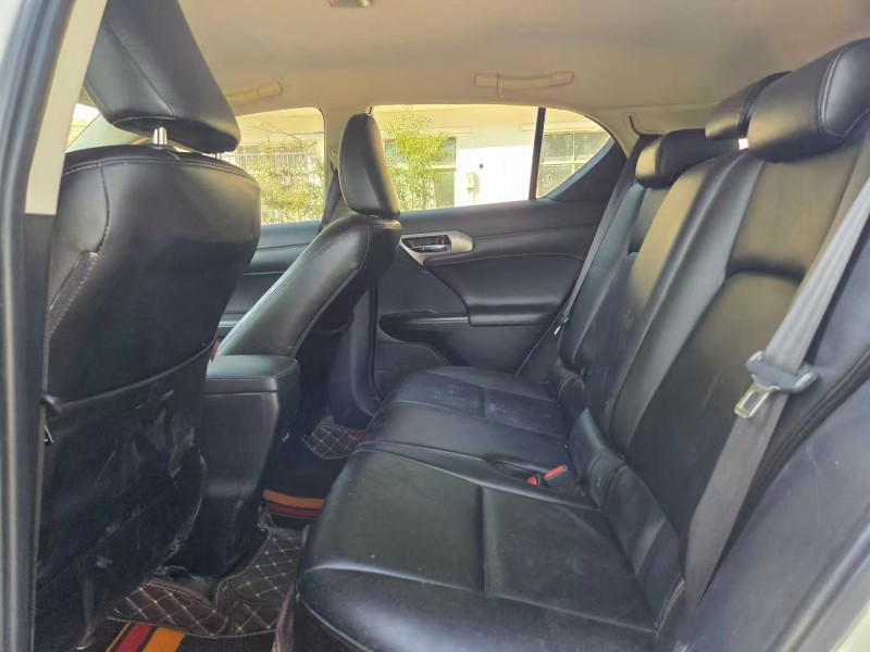 郑州18年雷克萨斯CT8