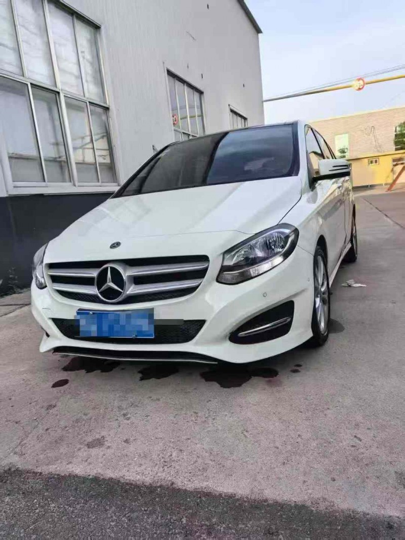 临沂18年奔驰B2