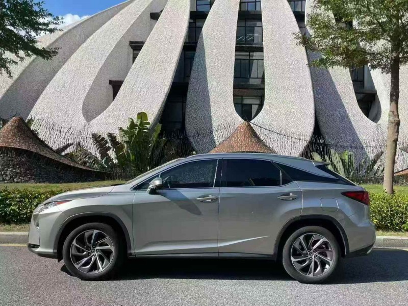 深圳18年雷克萨斯RX7