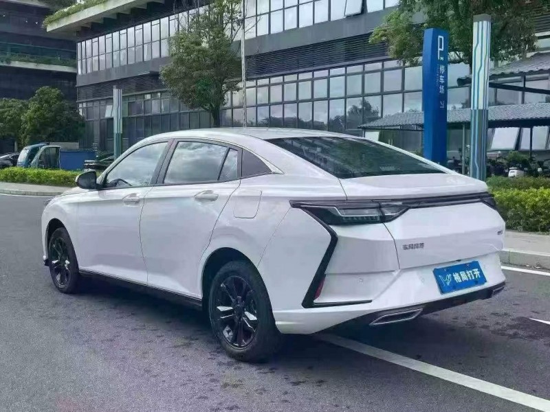 东莞25年东风奕炫7