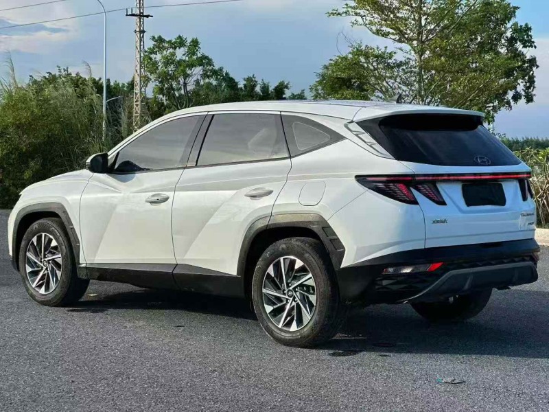 广州21年现代途胜7