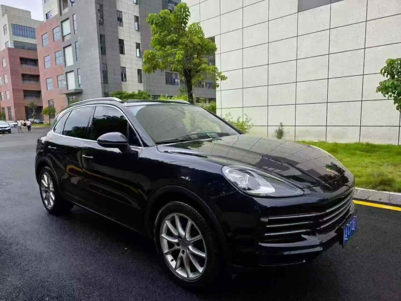 广州20年保时捷卡宴3