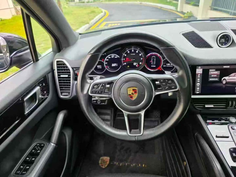 广州20年保时捷卡宴6