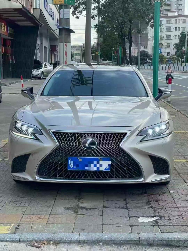 广州18年雷克萨斯LS1
