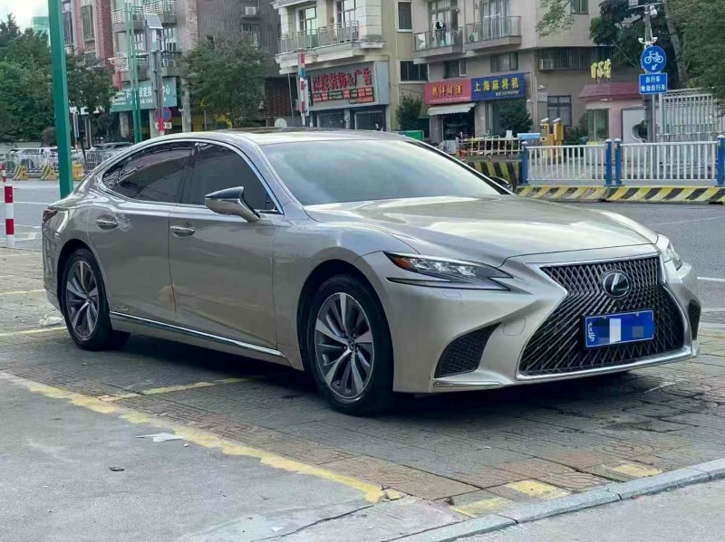 广州18年雷克萨斯LS2