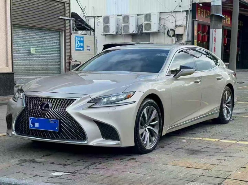 广州18年雷克萨斯LS3