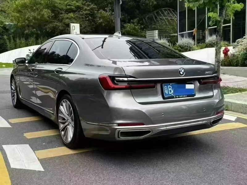 广州21年宝马7系7