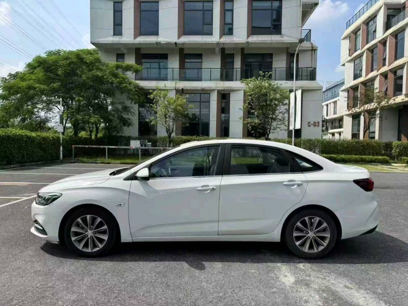 广州22年雪佛兰科鲁泽6