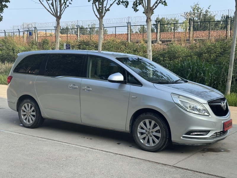 郑州17年别克GL82