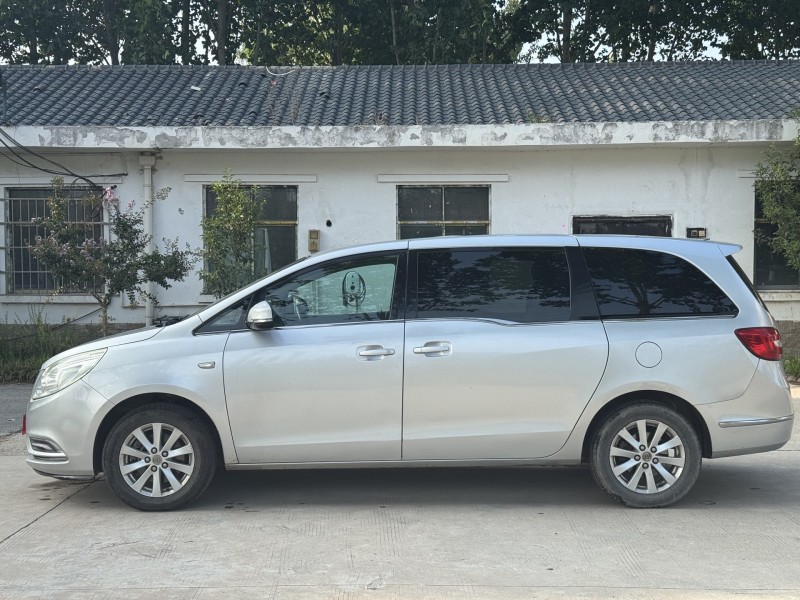 郑州17年别克GL87