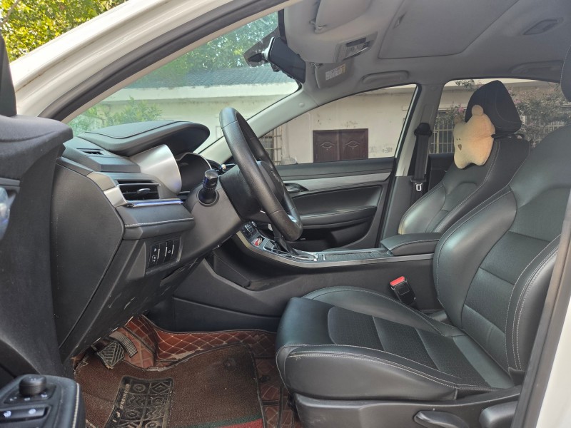 郑州21年吉利帝豪3