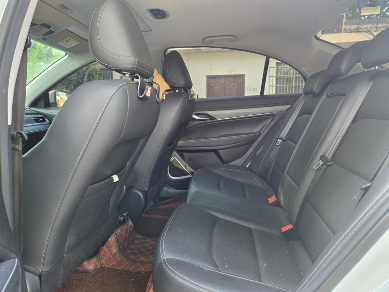 郑州21年吉利帝豪10