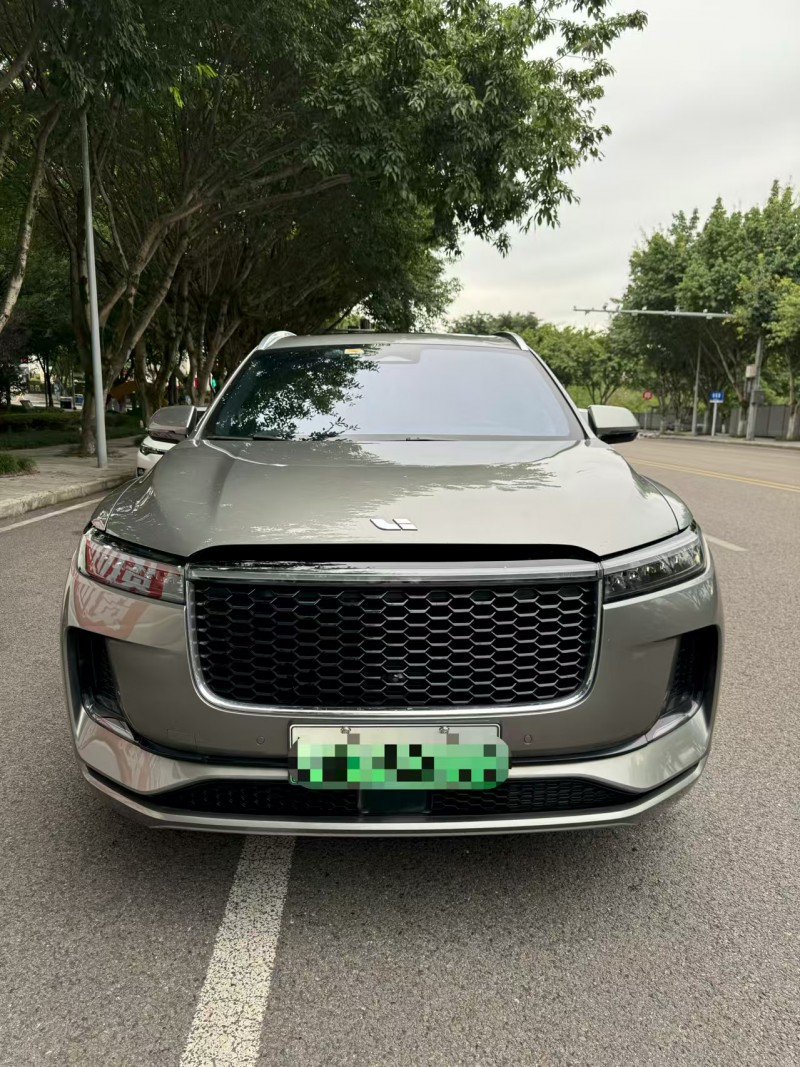 重庆21年理想理想ONE1