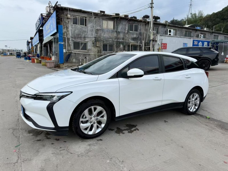 潮州23年别克微蓝2