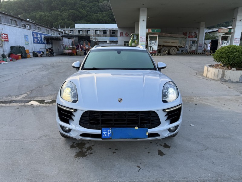 潮州16年保时捷Macan1