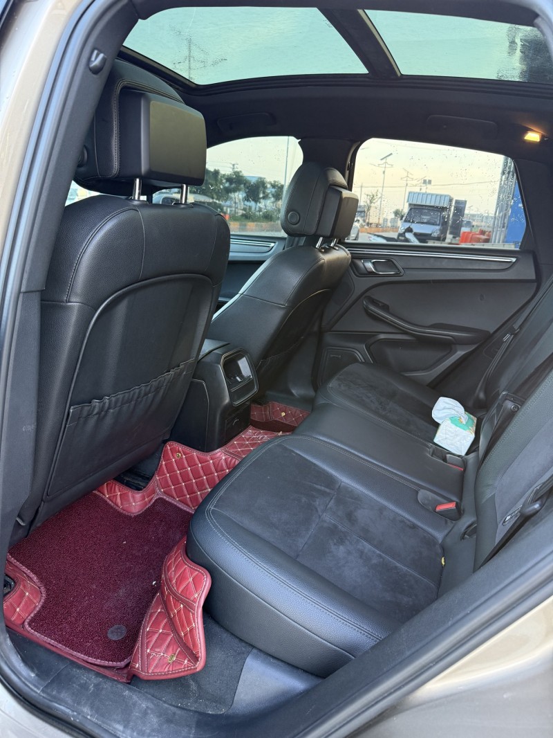 潮州16年保时捷Macan4