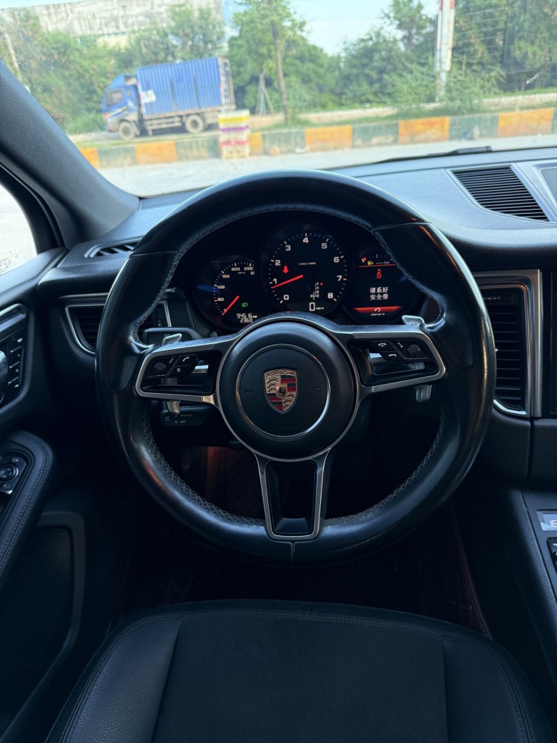 潮州16年保时捷Macan6