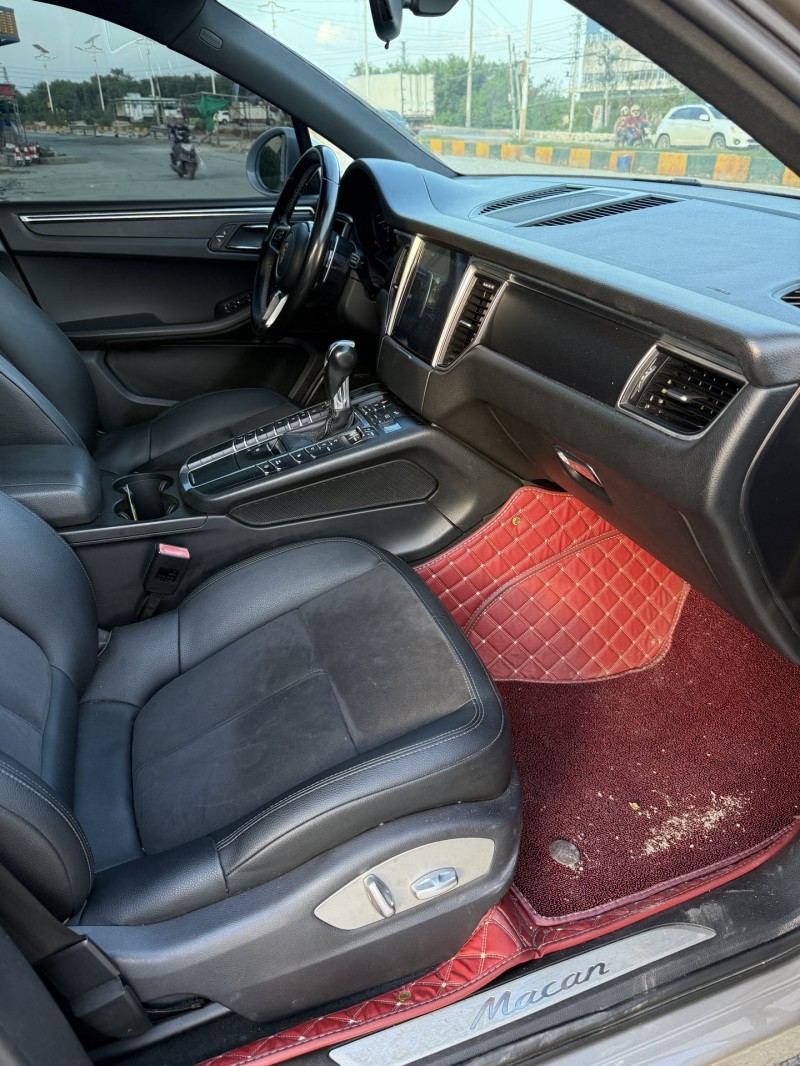 潮州16年保时捷Macan7