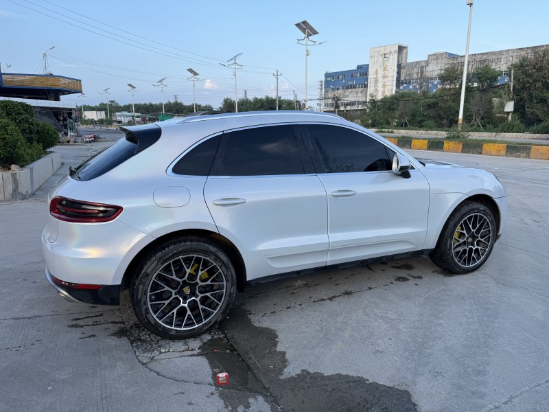 潮州16年保时捷Macan8