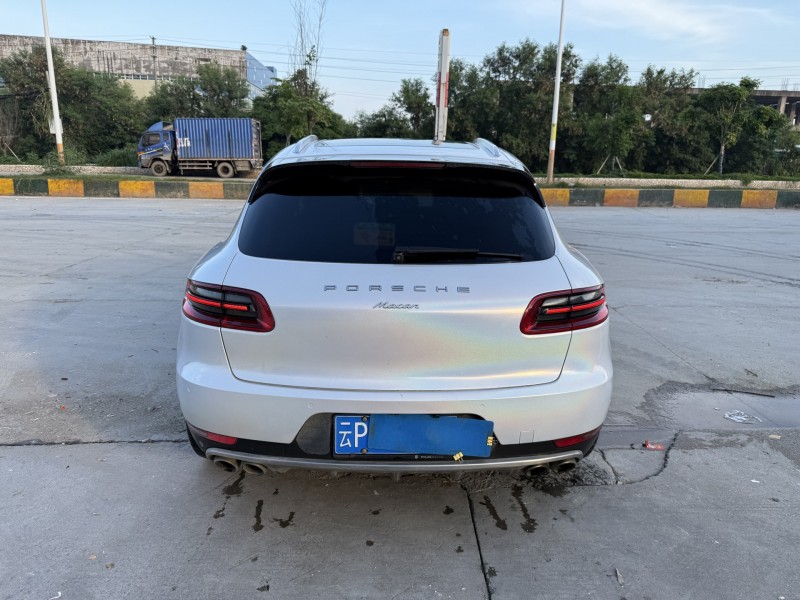 潮州16年保时捷Macan9