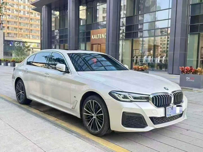 广州22年宝马5系3