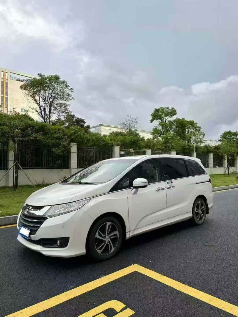 广州15年本田奥德赛2