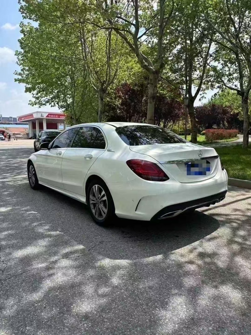 青岛19年奔驰C7
