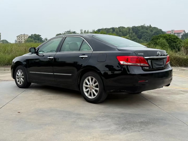 长沙14年丰田凯美瑞8