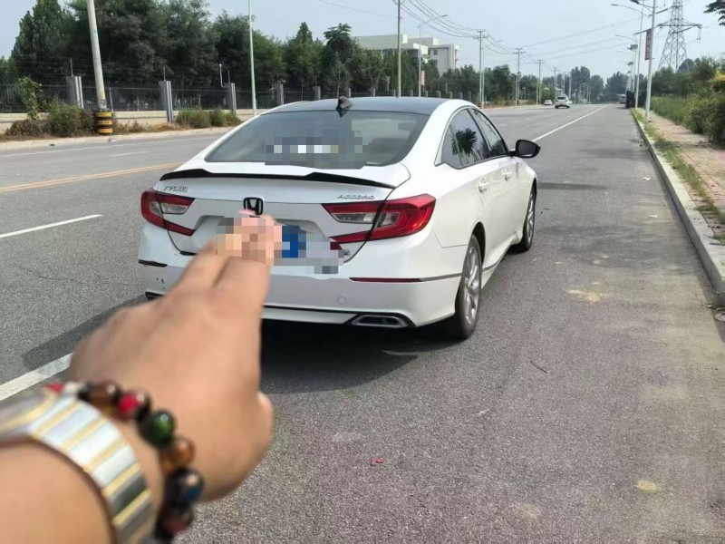 青岛20年本田雅阁8