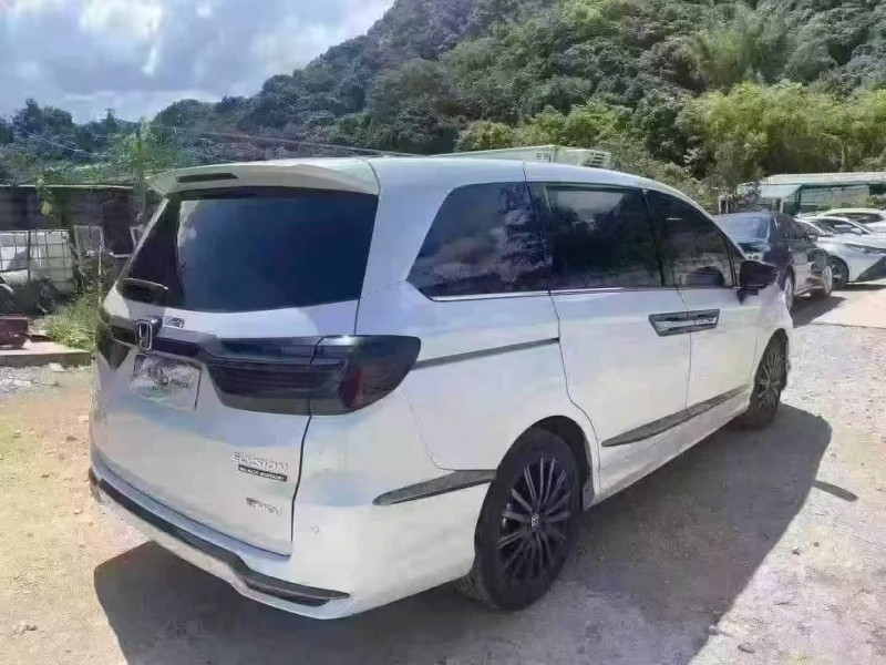 珠海24年本田艾力绅8