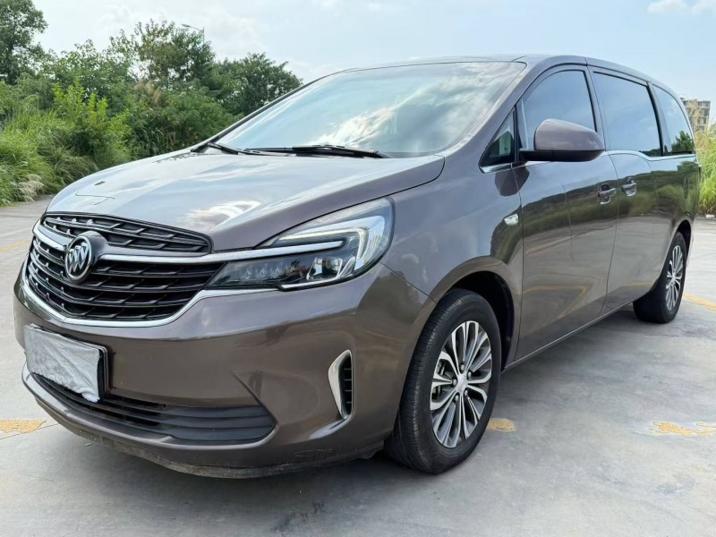 长沙21年别克GL82