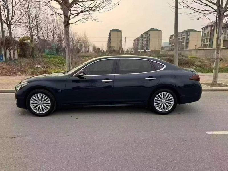 淮南18年英菲尼迪Q708