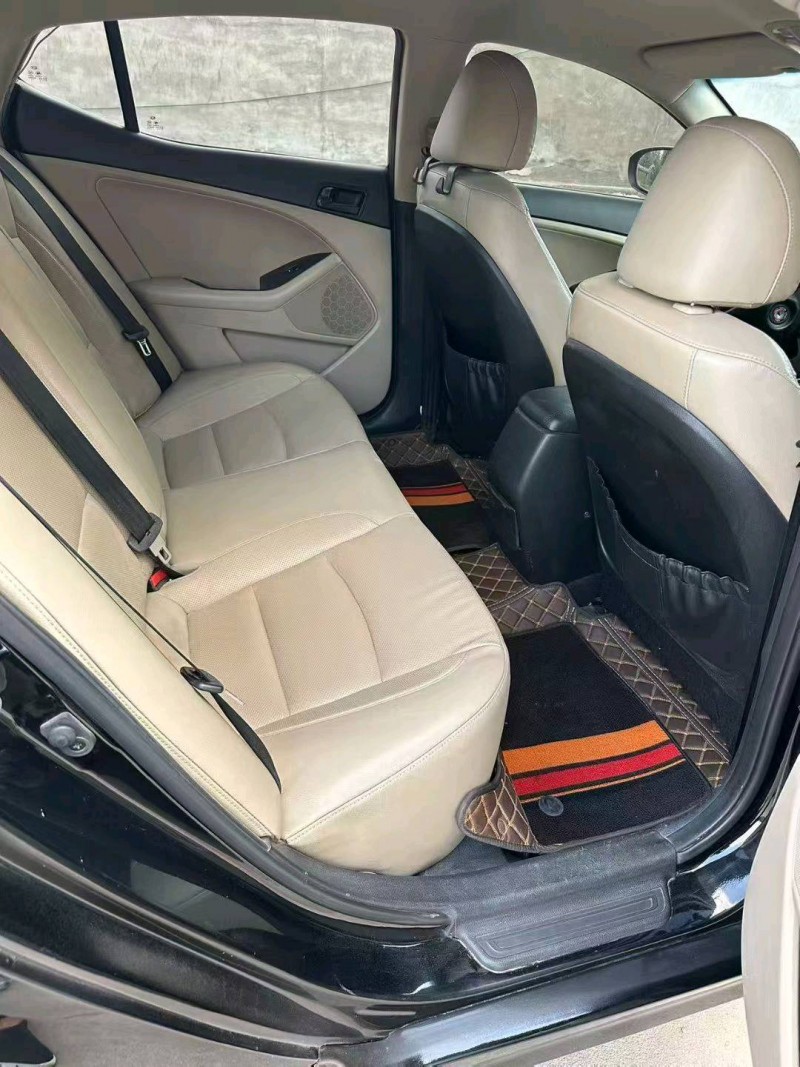 长沙15年起亚K58