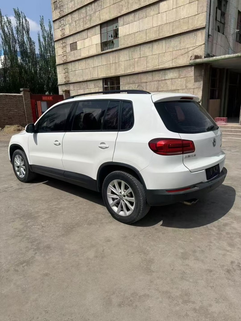 乌海15年大众途观3