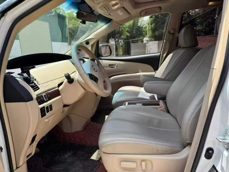 珠海18年丰田普瑞维亚5