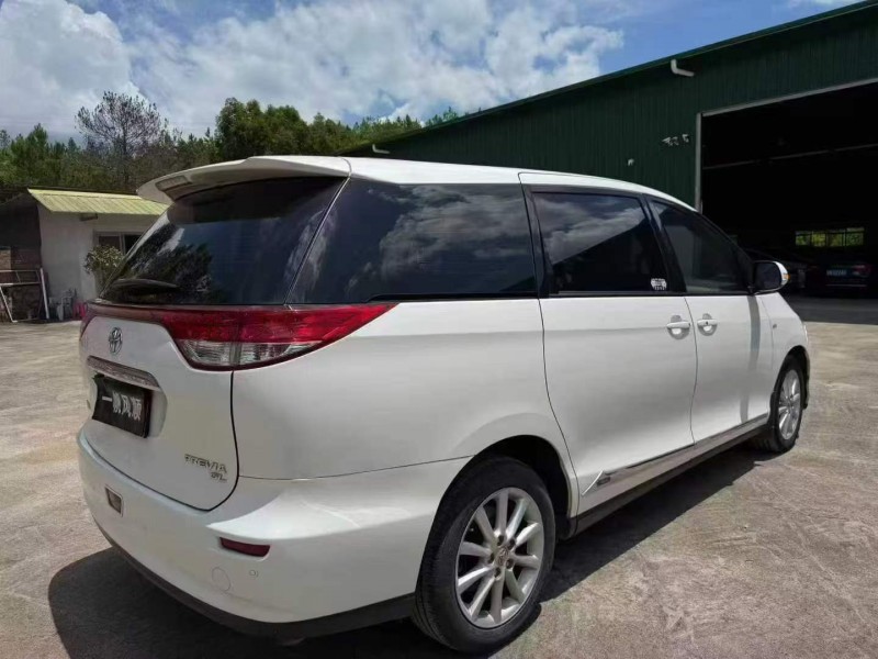 珠海18年丰田普瑞维亚8