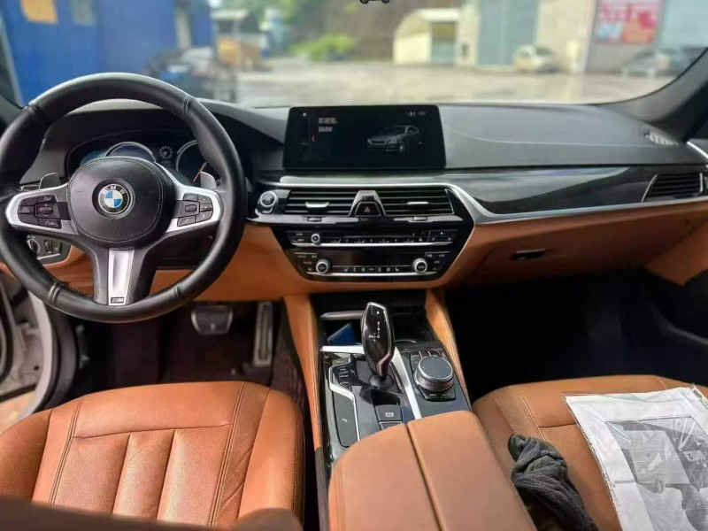 桂林17年宝马5系5