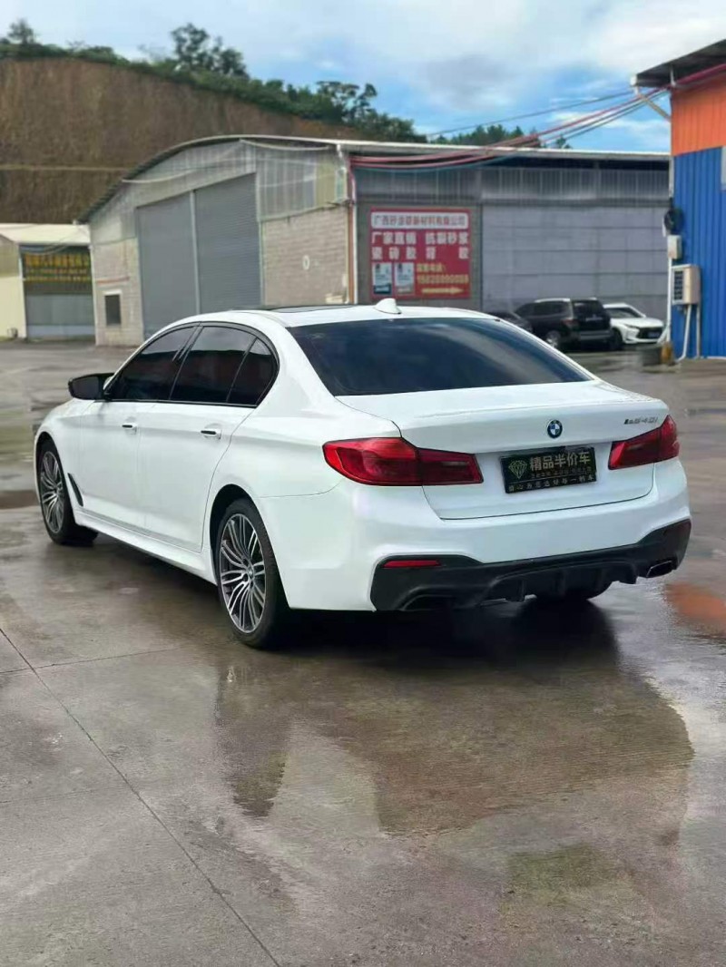 桂林17年宝马5系8