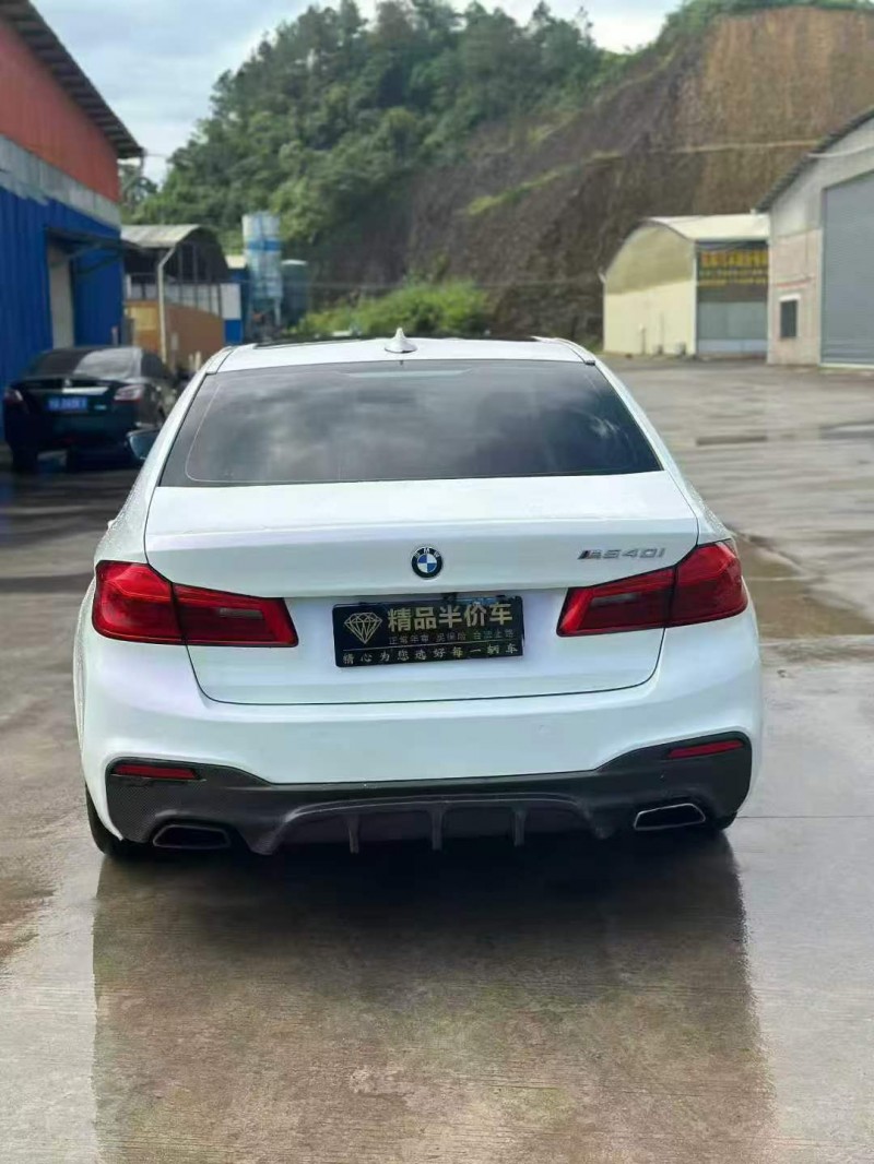 桂林17年宝马5系9