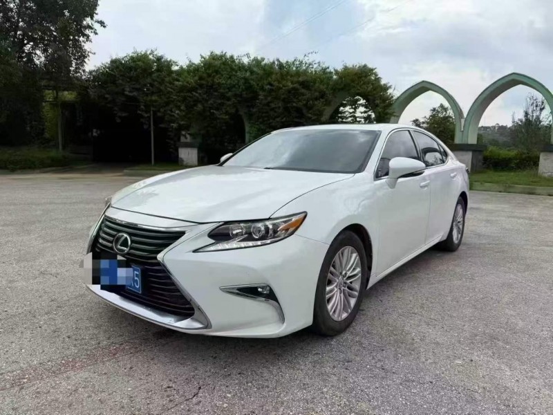 桂林18年雷克萨斯ES2