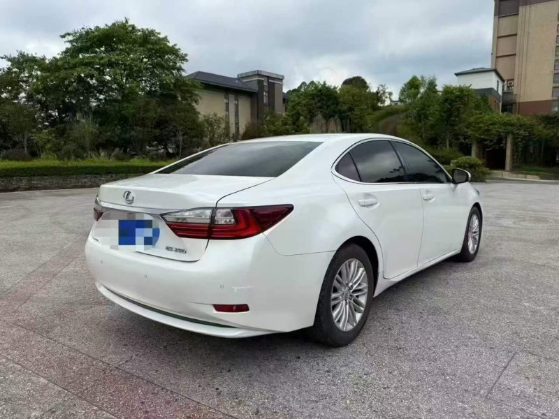 桂林18年雷克萨斯ES4